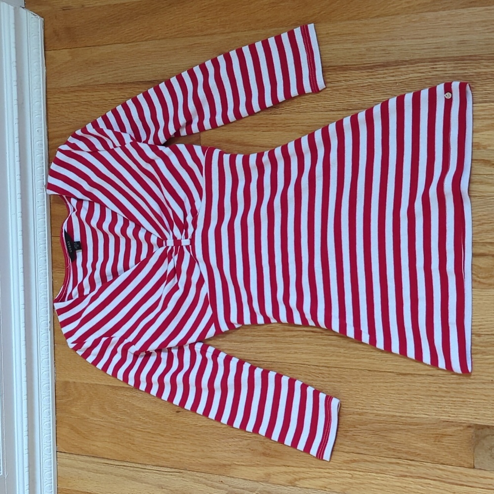 Guess Runched Front 3/4 Sleeve Striped Top. Size XS. NWT